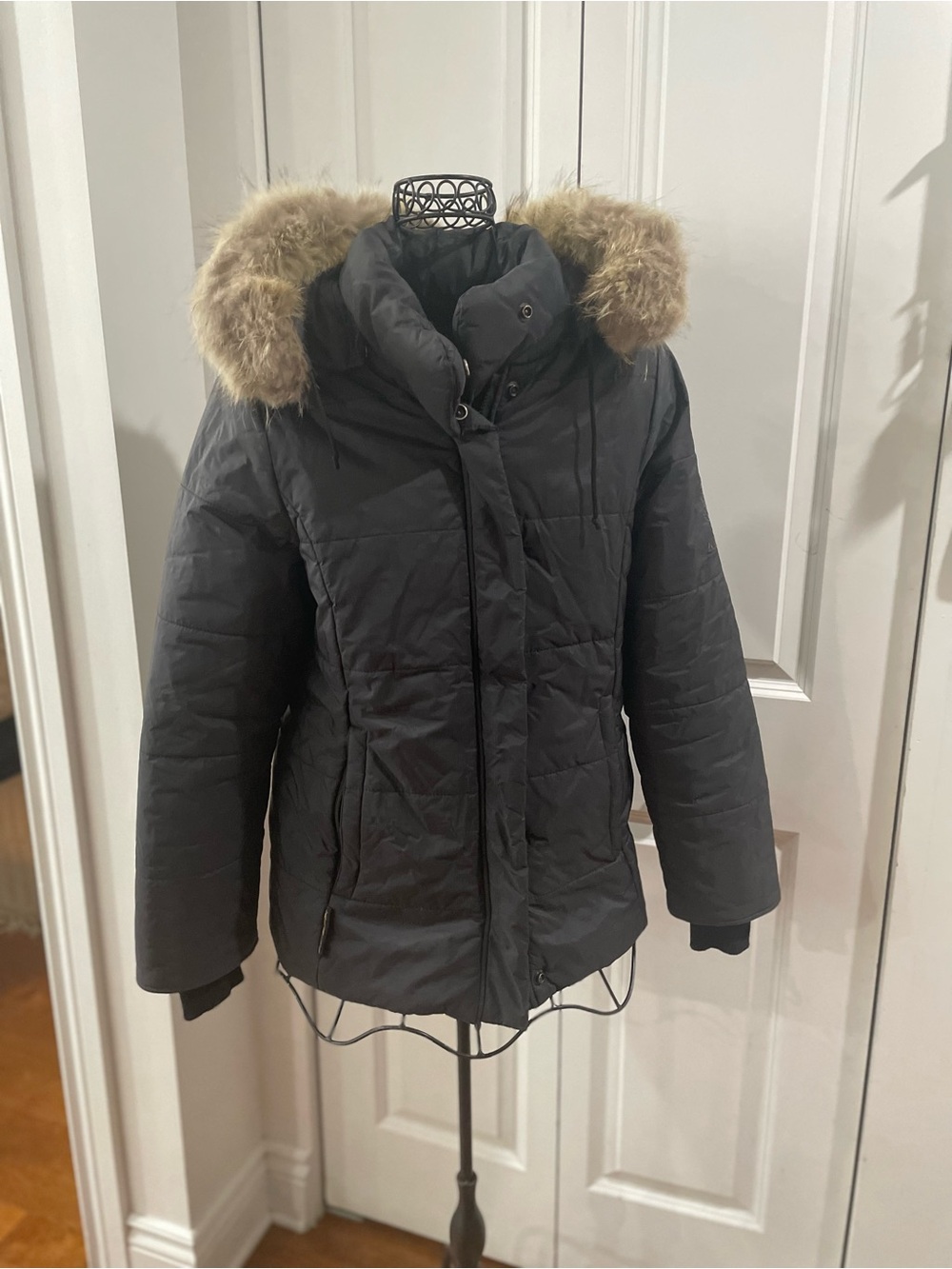 Kanuk Black Women's Puffer Jacket with Fur Hood